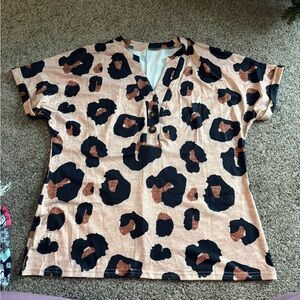 Leopard print top
